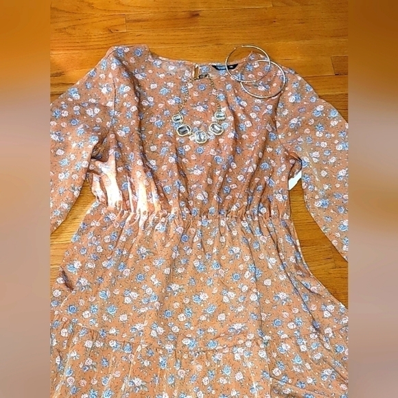 Shein Curve Floral Print Lanter Sleeve Ruffle Hem Dress - Picture 5 of 11